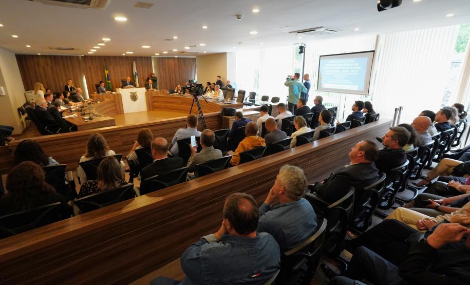 Investimento em Inteligência Artificial e novas parcerias marcam 2024 da gestão estadual