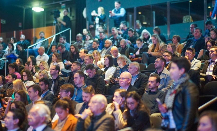 Começa nova fase do Paraná Produtivo, programa que dá voz às regiões no planejamento estadual