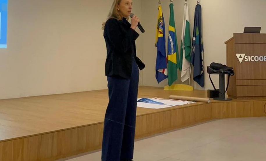 Módulos presenciais do curso do Paraná Produtivo têm início em Ponta Grossa e Umuarama